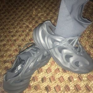 American Exchange Men’s Foam Sneakers sz 8~Gray~lace-up with Sock Insert New